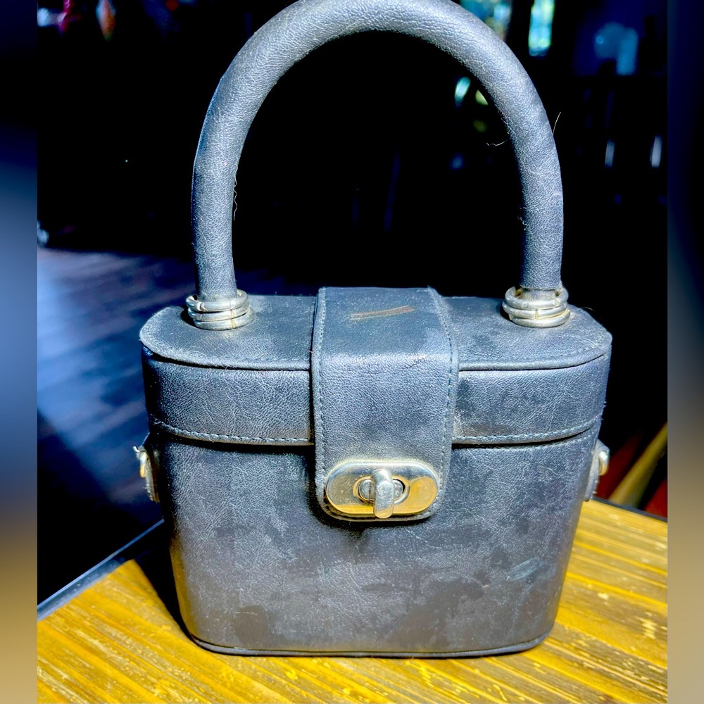 Small leather purse